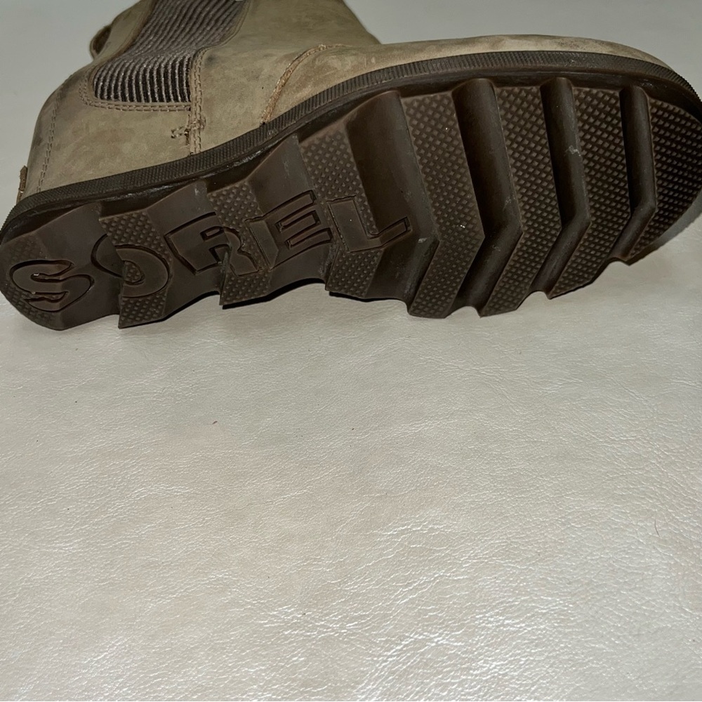 Sorel Joan of Arctic II Chelsea Booties. 8.5 - Picture 4 of 7